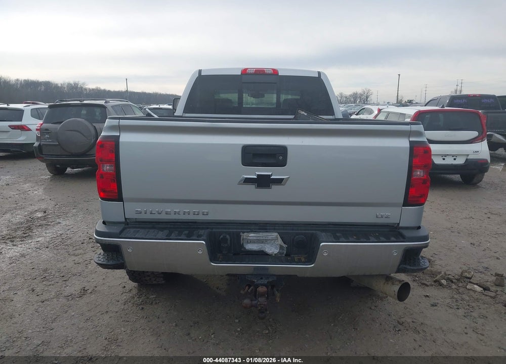 2015 CHEVROLET SILVERADO 2500HD LTZ VIN: 1GC1KWE87FF585469