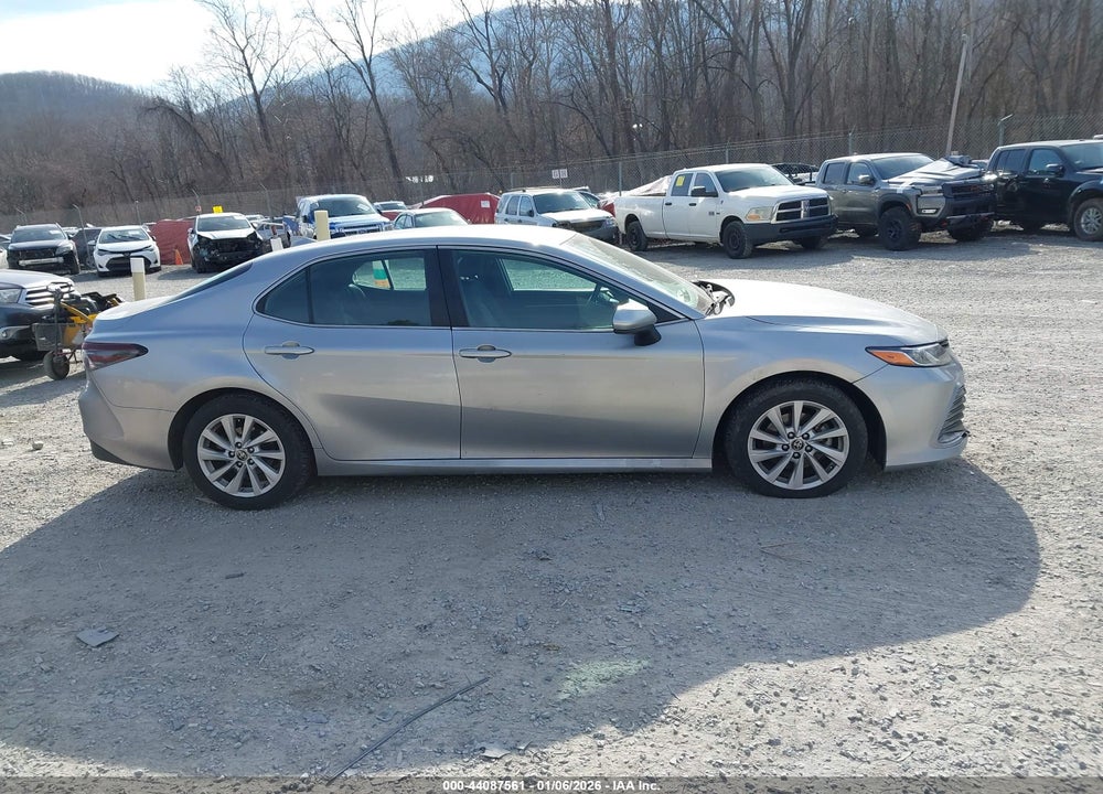 2022 TOYOTA CAMRY LE VIN: 4T1C11AK8NU664977