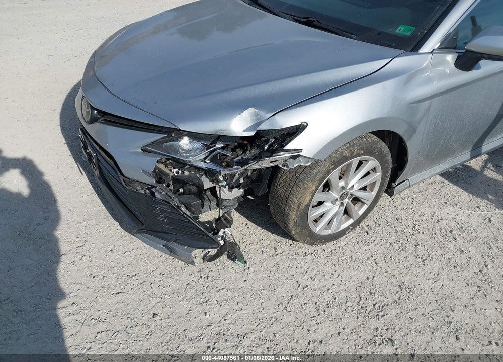 2022 TOYOTA CAMRY LE VIN: 4T1C11AK8NU664977