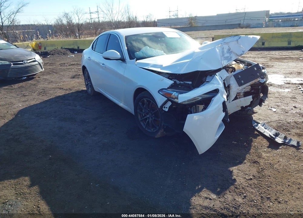 2017 ALFA ROMEO GIULIA AWD VIN: ZARFAEDN0H7550110