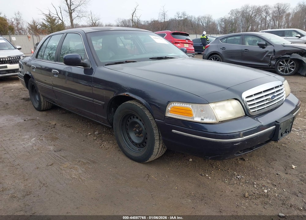 2000 FORD CROWN VICTORIA POLICE INTERCEPTOR VIN: 2FAFP71W2YX107183