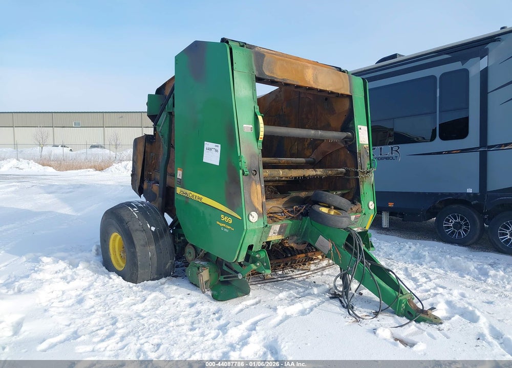 2017 JOHN DEERE BAILER 569 VIN: 1E00569XCHH434484