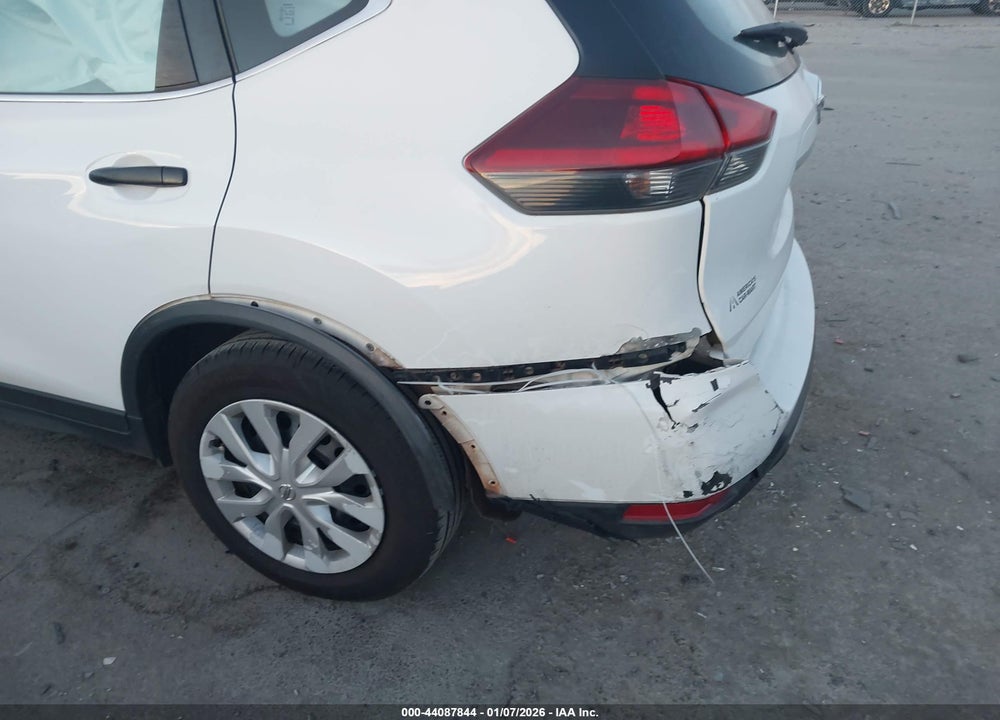 2020 NISSAN ROGUE S FWD VIN: JN8AT2MT1LW041903