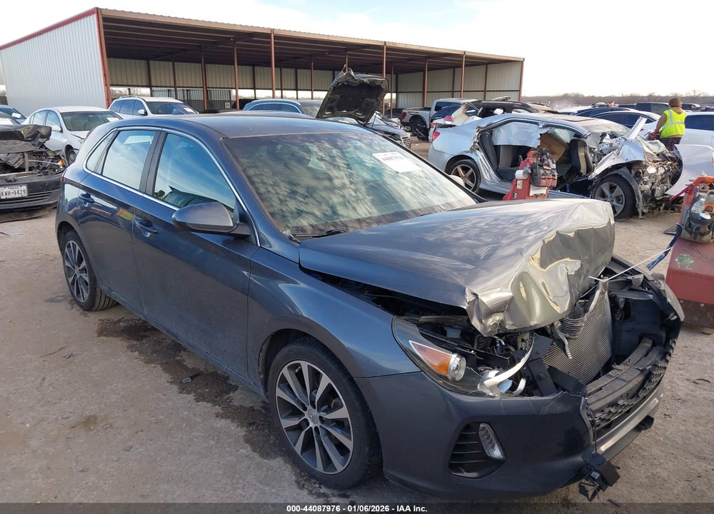 2018 HYUNDAI ELANTRA GT VIN: KMHH35LE1JU066609