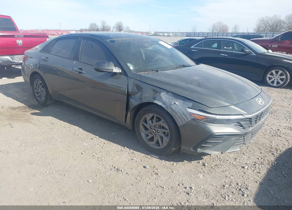 2024 HYUNDAI ELANTRA SEL VIN: KMHLM4DG7RU799888