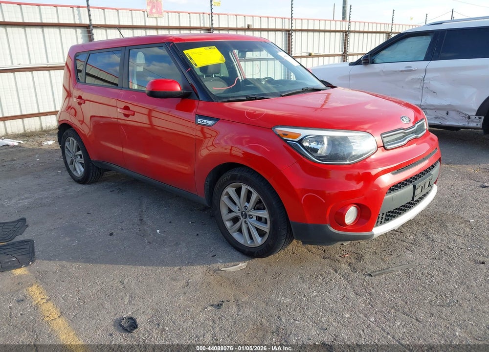2018 KIA SOUL + VIN: KNDJP3A54J7610603