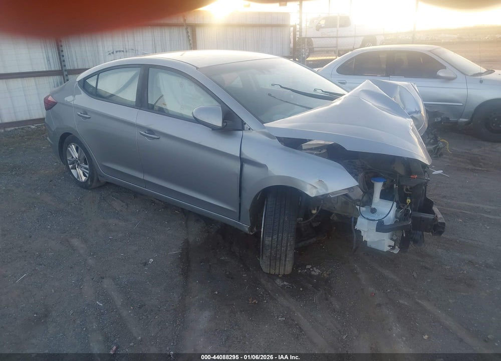 2020 HYUNDAI ELANTRA SEL VIN: 5NPD84LF1LH577998