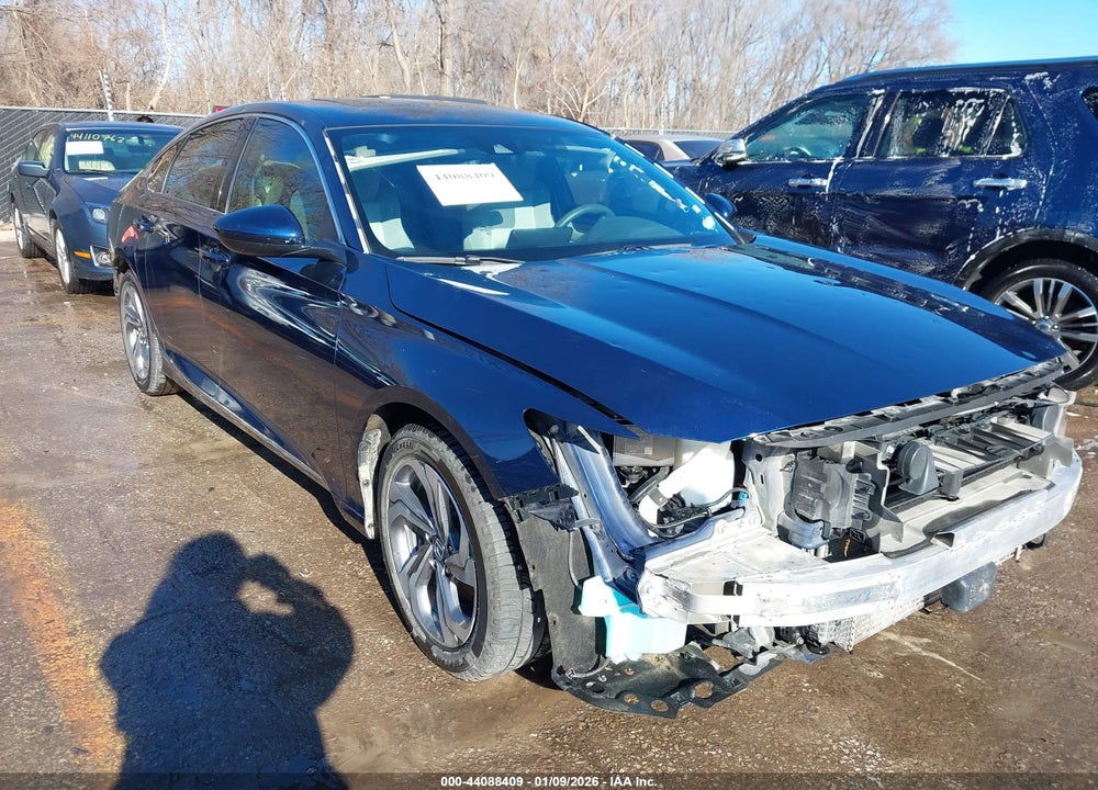 2018 HONDA ACCORD EX VIN: 1HGCV1F40JA245778