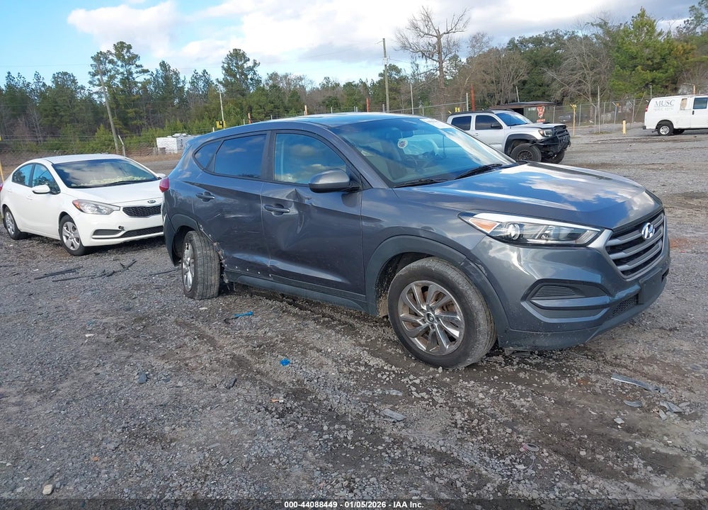 2018 HYUNDAI TUCSON SE VIN: KM8J2CA44JU744451