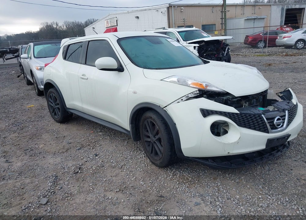 2011 NISSAN JUKE S VIN: JN8AF5MRXBT005933