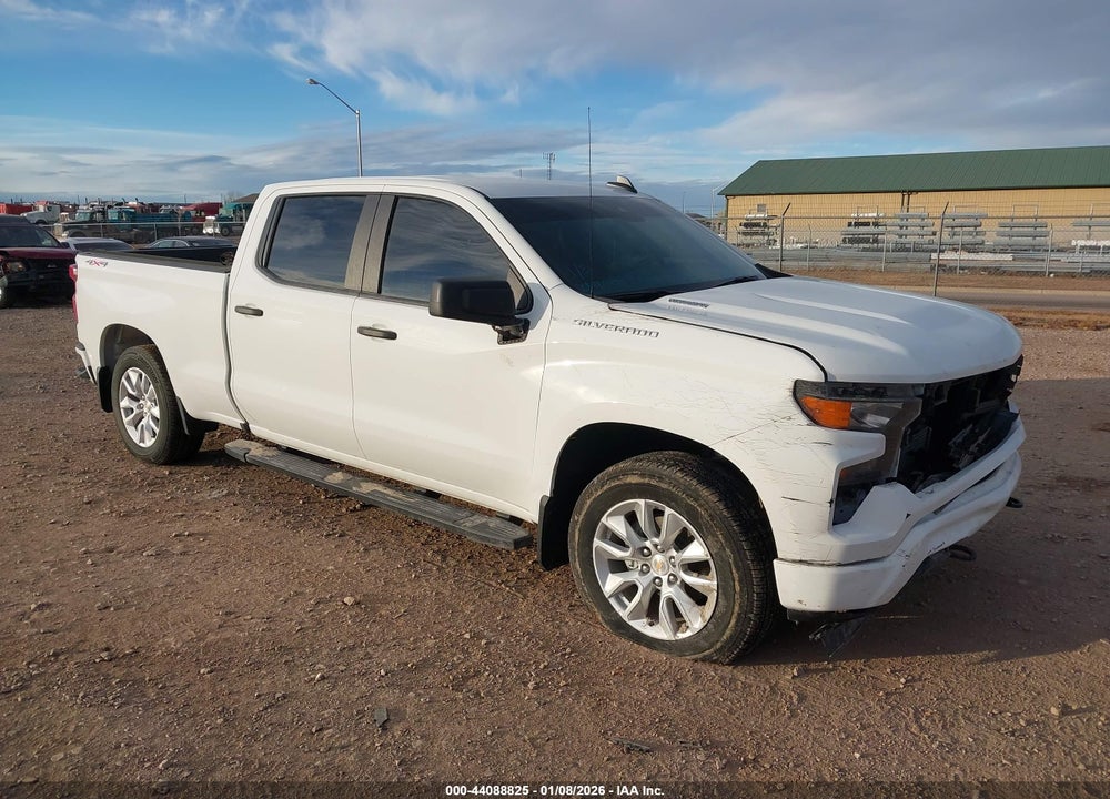 2025 CHEVROLET SILVERADO 1500 4WD  STANDARD BED CUSTOM VIN: 3GCPKBEKXSG103990