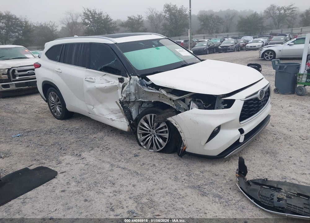 2021 TOYOTA HIGHLANDER PLATINUM VIN: 5TDFZRAH5MS058116
