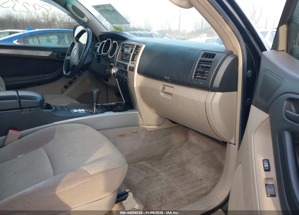 2005 TOYOTA 4RUNNER SR5 V8 VIN: JTEBT14R550046845