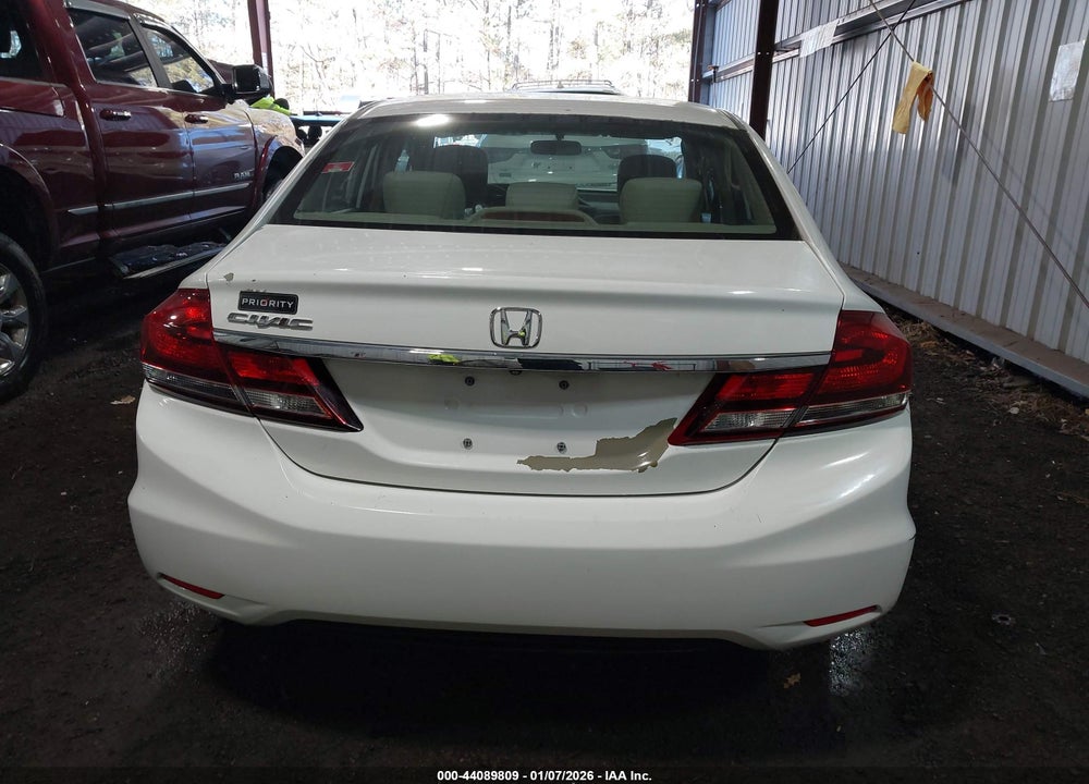 2015 HONDA CIVIC LX VIN: 2HGFB2F5XFH538617