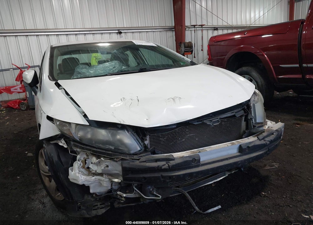 2015 HONDA CIVIC LX VIN: 2HGFB2F5XFH538617