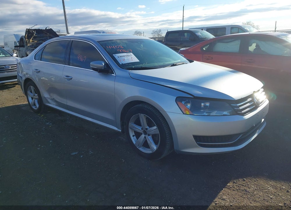 2013 VOLKSWAGEN PASSAT 2.5L SE VIN: 1VWBP7A35DC075428