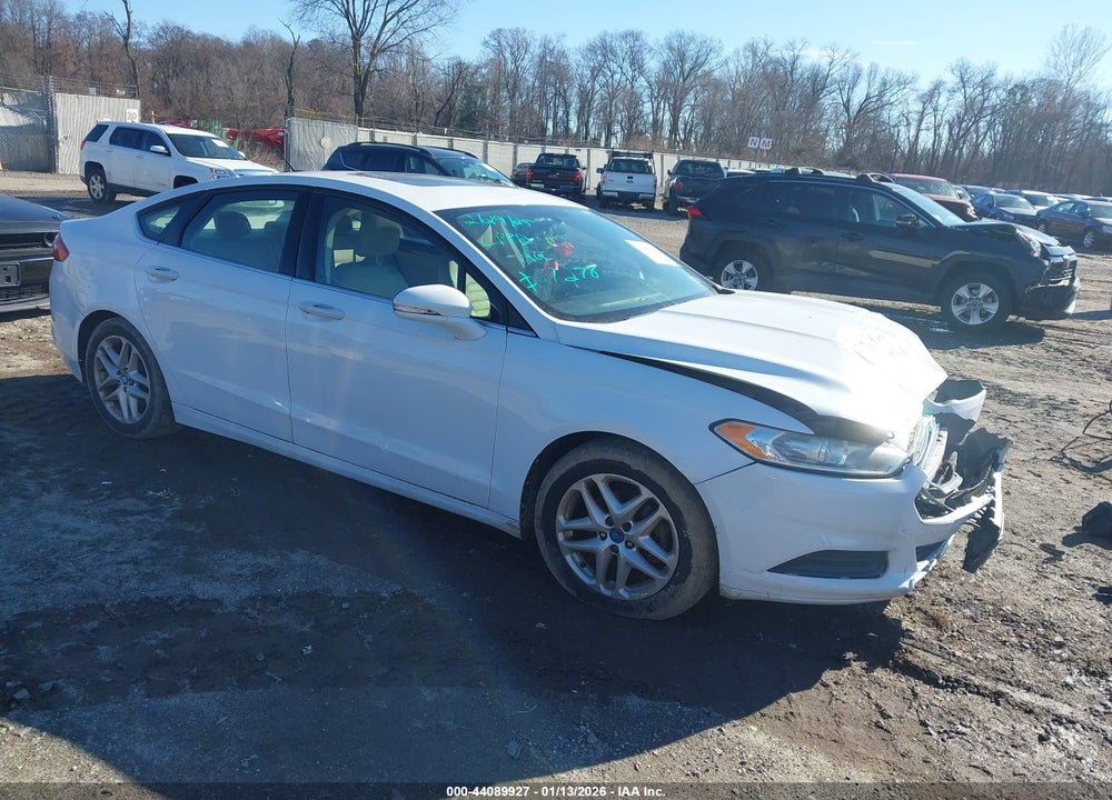 2013 FORD FUSION SE VIN: 3FA6P0H74DR137400