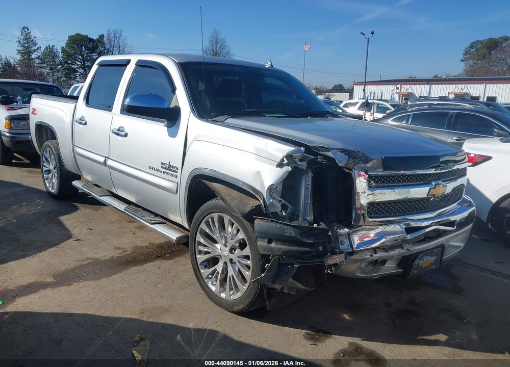 2013 CHEVROLET SILVERADO 1500 LT VIN: 3GCPCSE09DG156310