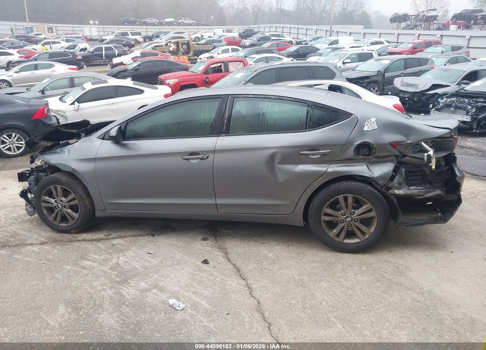 2018 HYUNDAI ELANTRA SEL VIN: 5NPD84LF3JH267087
