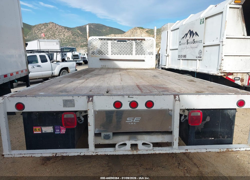 2016 FORD F-550 CHASSIS XL VIN: 1FDUF5GT3GEC89056