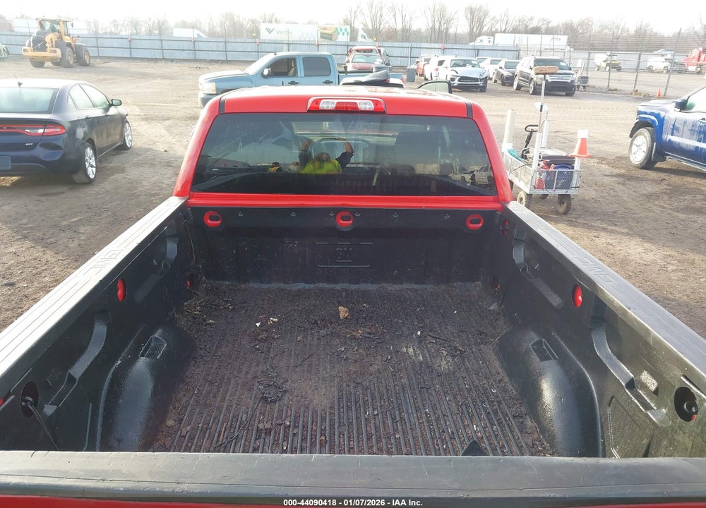 2014 GMC SIERRA 1500 SLE VIN: 1GTR1UEC1EZ122433