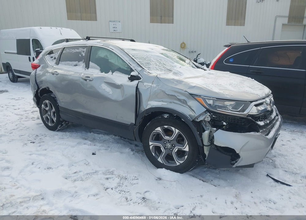2018 HONDA CR-V EX VIN: 7FARW2H50JE059705