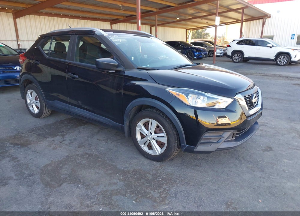 2018 NISSAN KICKS S VIN: 3N1CP5CU8JL517865