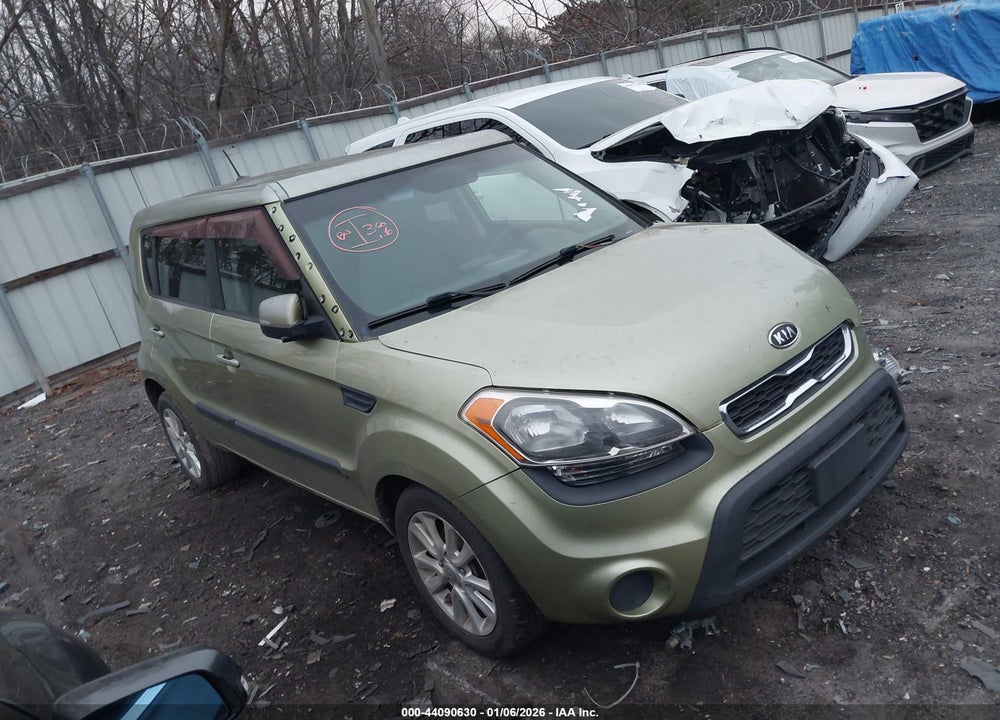 2012 KIA SOUL + VIN: KNDJT2A62C7432479