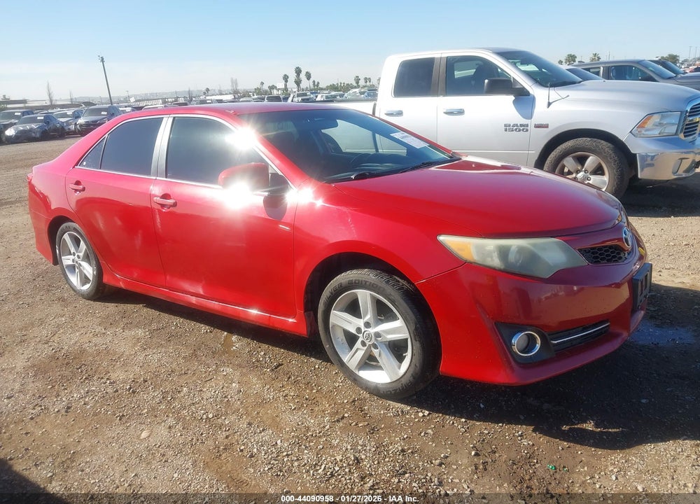 2014 TOYOTA CAMRY SE VIN: 4T1BF1FK7EU794383