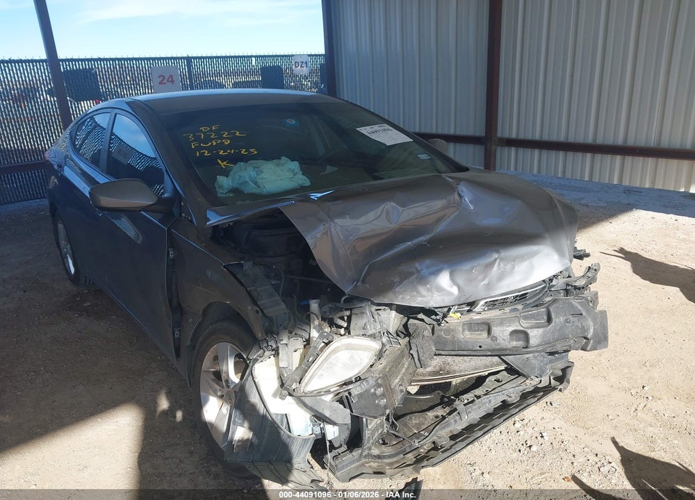 2013 HYUNDAI ELANTRA GLS VIN: 5NPDH4AEXDH406307