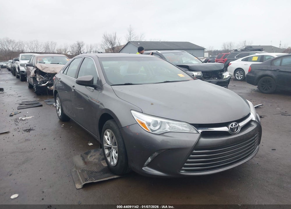 2017 TOYOTA CAMRY LE VIN: 4T1BF1FK9HU734528