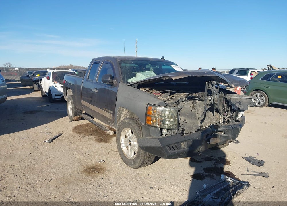 2013 CHEVROLET SILVERADO 1500 LT VIN: 1GCRKSE7XDZ331608
