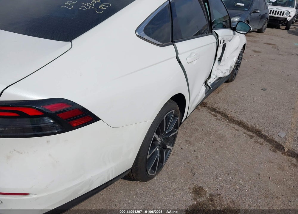 2024 HONDA ACCORD HYBRID TOURING VIN: 1HGCY2F8XRA094427