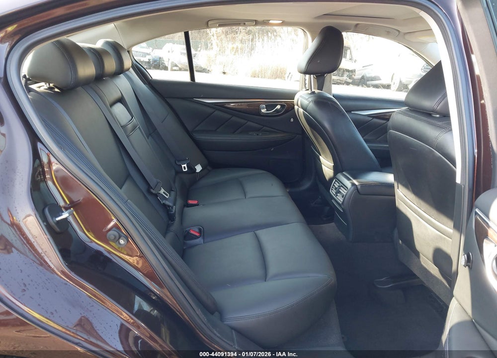 2018 INFINITI Q50 3.0T LUXE VIN: JN1EV7AR3JM435850
