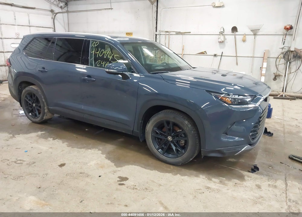 2024 TOYOTA GRAND HIGHLANDER LIMITED VIN: 5TDAAAB54RS036977