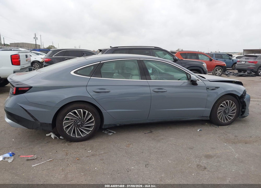 2025 HYUNDAI SONATA HYBRID SEL VIN: KMHL34JJ4SA125076