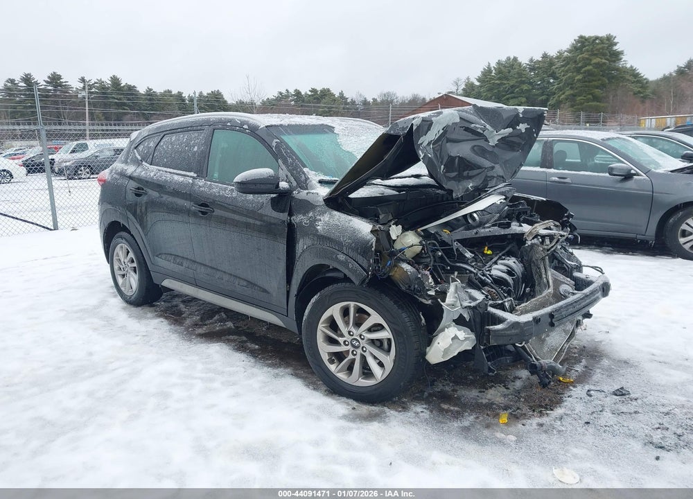 2017 HYUNDAI TUCSON SE VIN: KM8J3CA46HU539270