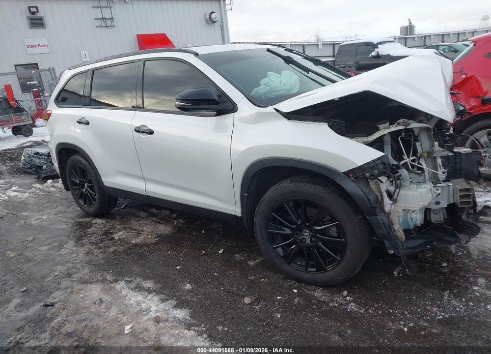 2019 TOYOTA HIGHLANDER SE VIN: 5TDJZRFH9KS974149