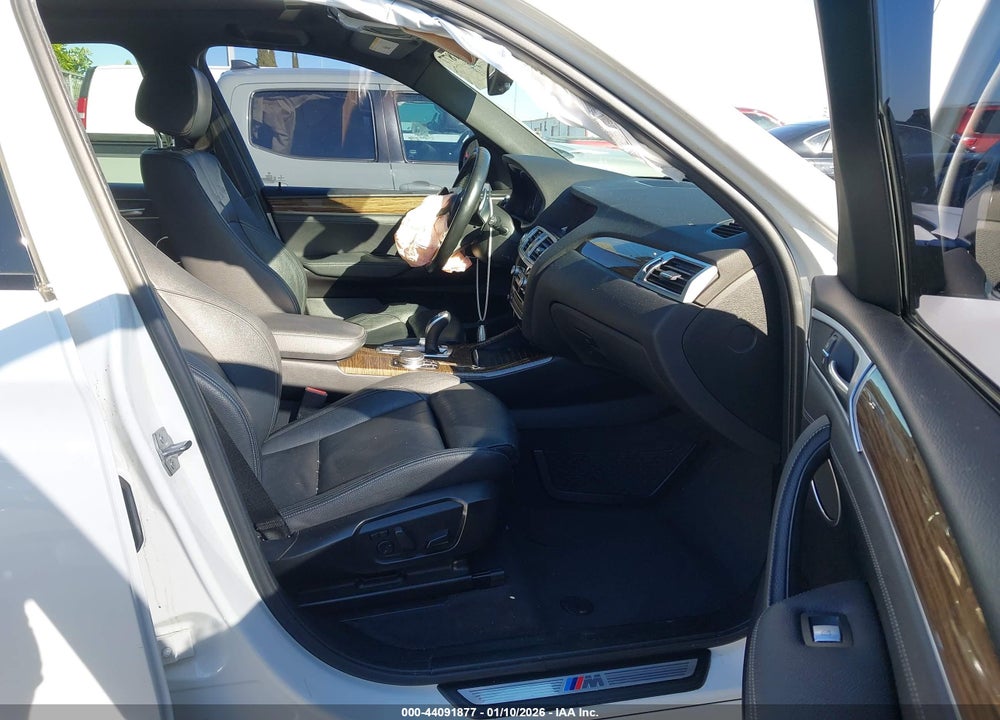 2017 BMW X3 SDRIVE28I VIN: 5UXWZ7C57H0V84827