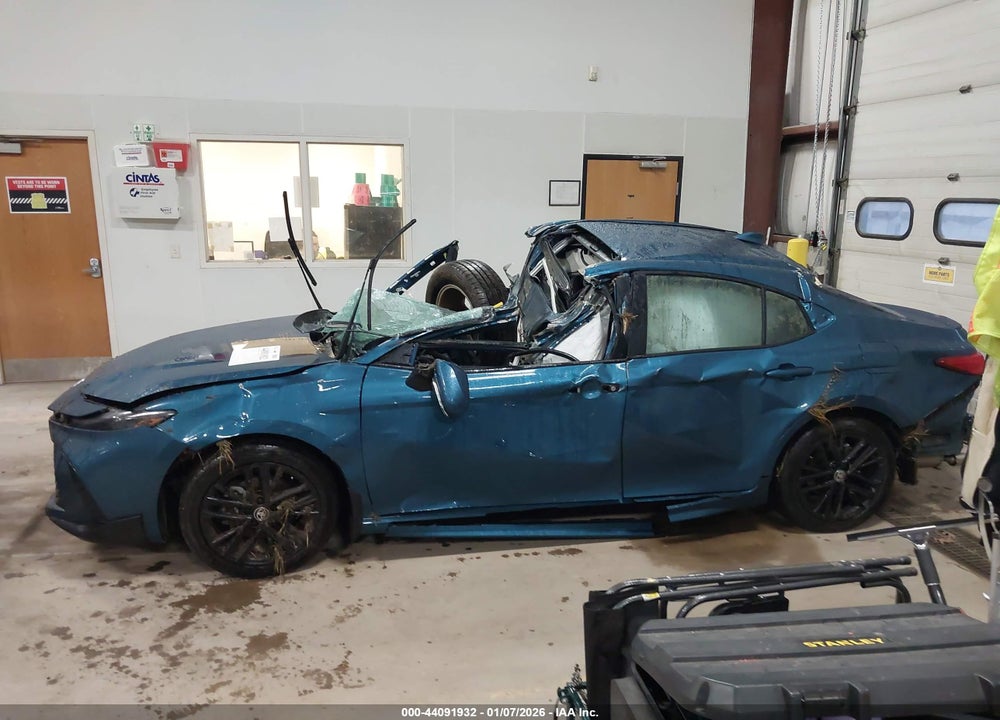 2025 TOYOTA CAMRY SE VIN: 4T1DBADKXSU511395