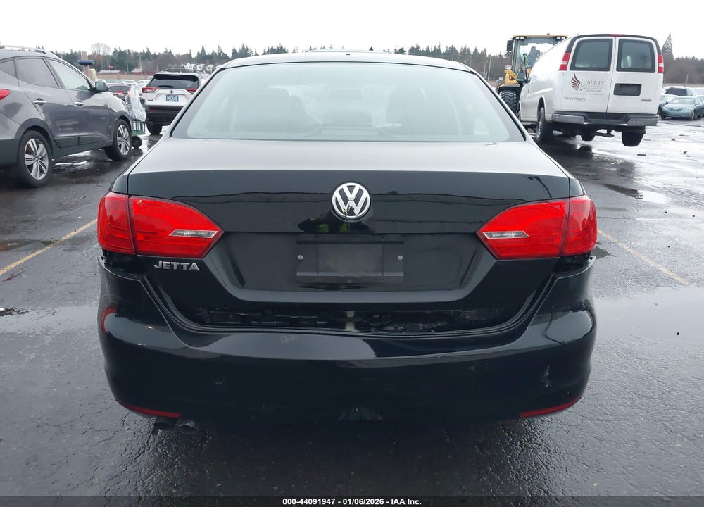 2014 VOLKSWAGEN JETTA 2.0L S VIN: 3VW2K7AJ3EM353420