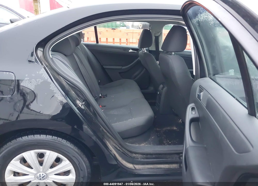 2014 VOLKSWAGEN JETTA 2.0L S VIN: 3VW2K7AJ3EM353420