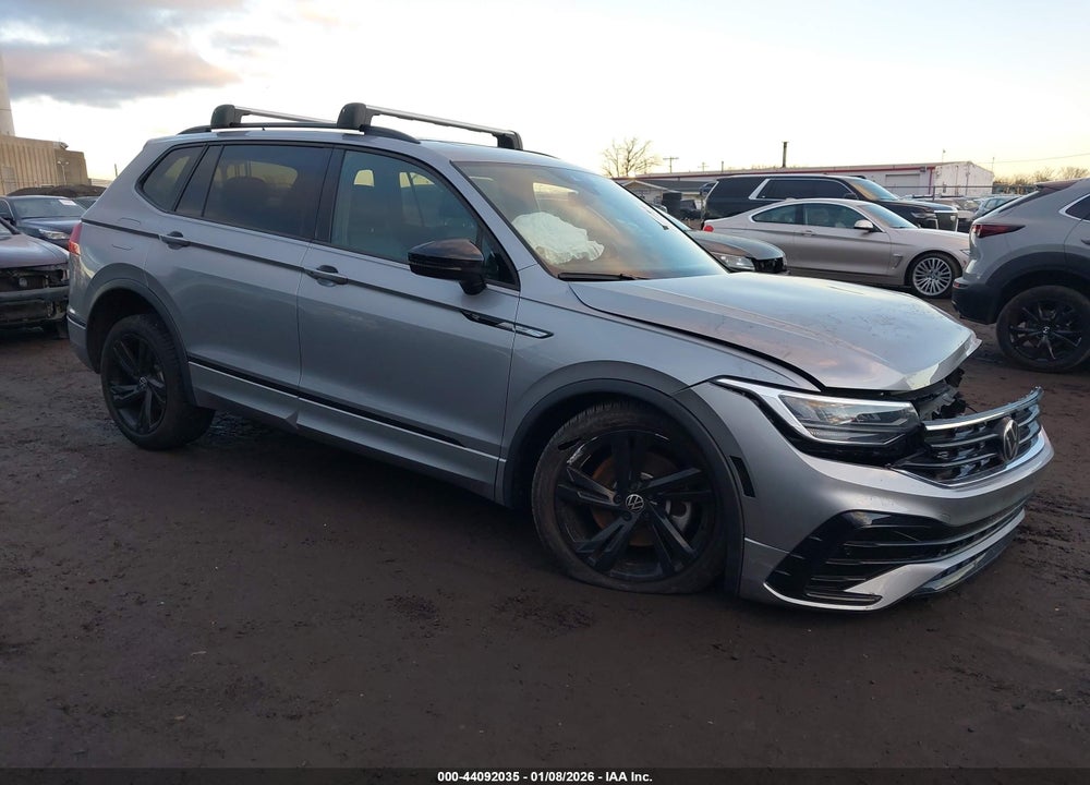 2024 VOLKSWAGEN TIGUAN 2.0T SE R-LINE BLACK VIN: 3VV8B7AX8RM197108