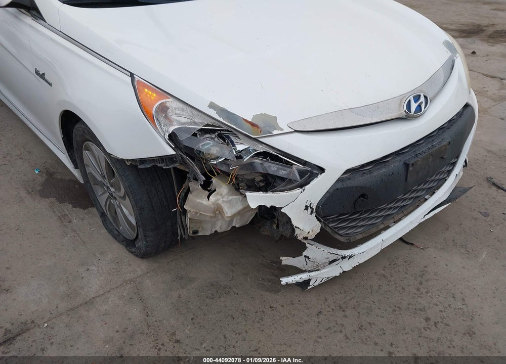 2014 HYUNDAI SONATA HYBRID LIMITED VIN: KMHEC4A40EA103986