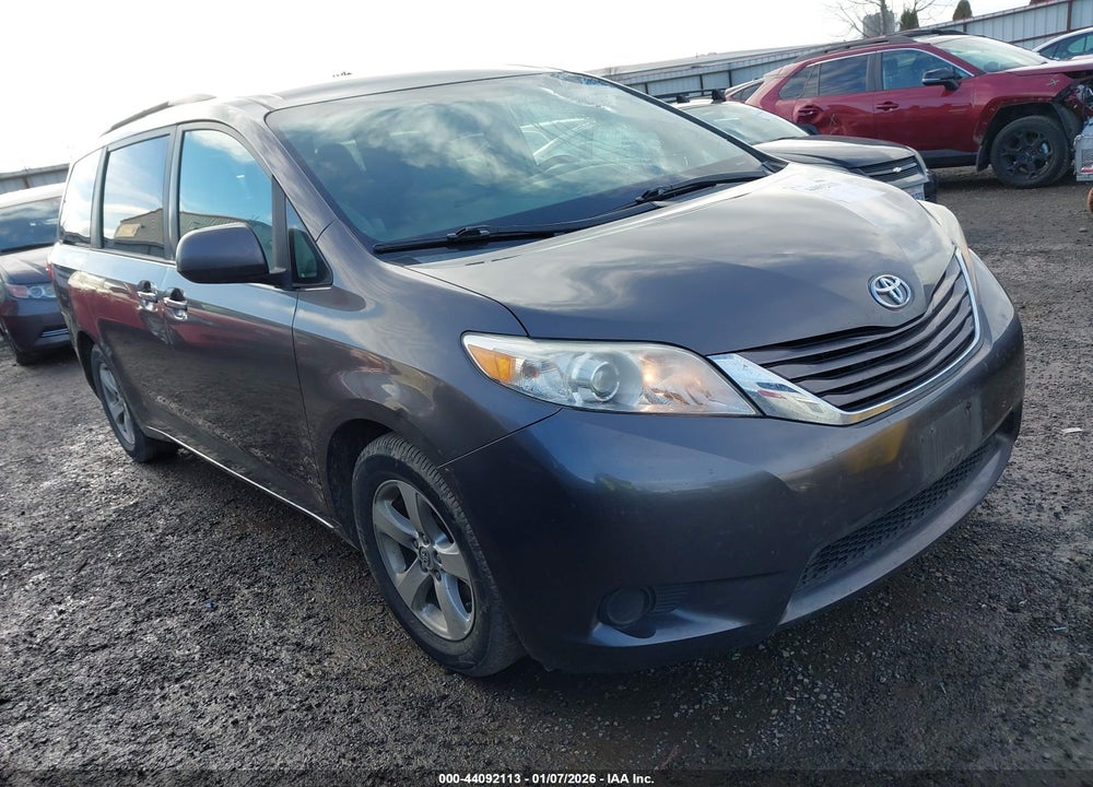2015 TOYOTA SIENNA LE 8 PASSENGER VIN: 5TDKK3DC7FS606216