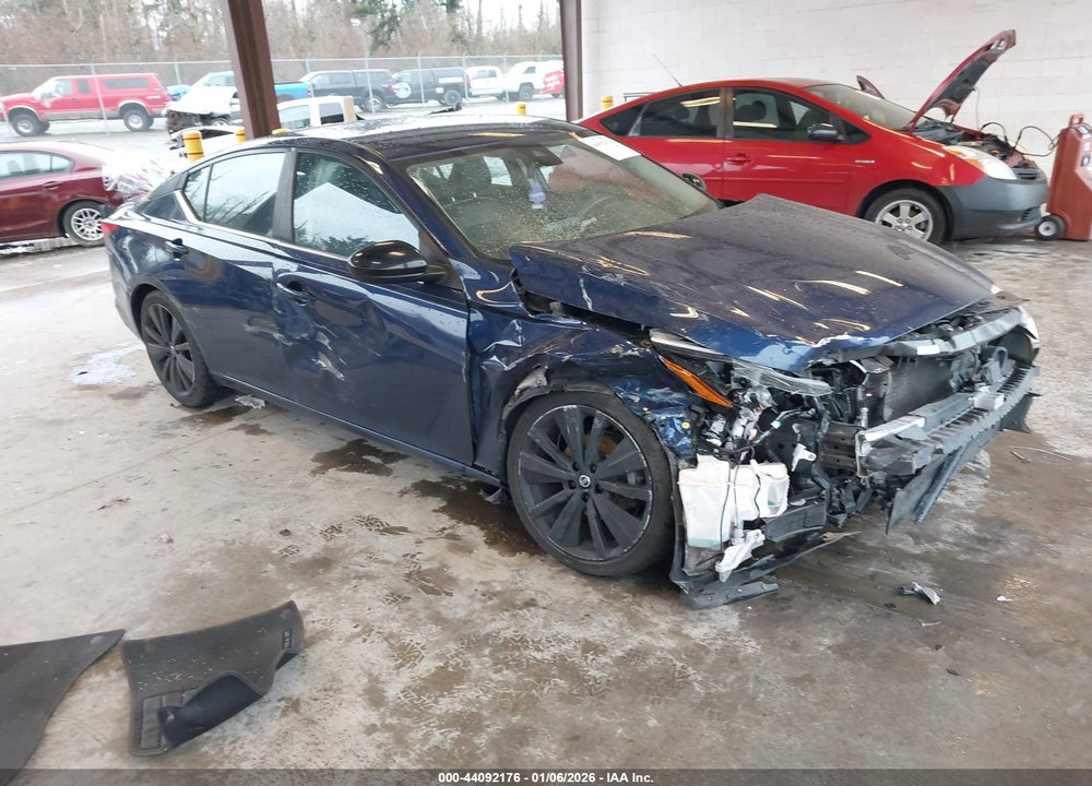 2021 NISSAN ALTIMA SR FWD VIN: 1N4BL4CV1MN387588