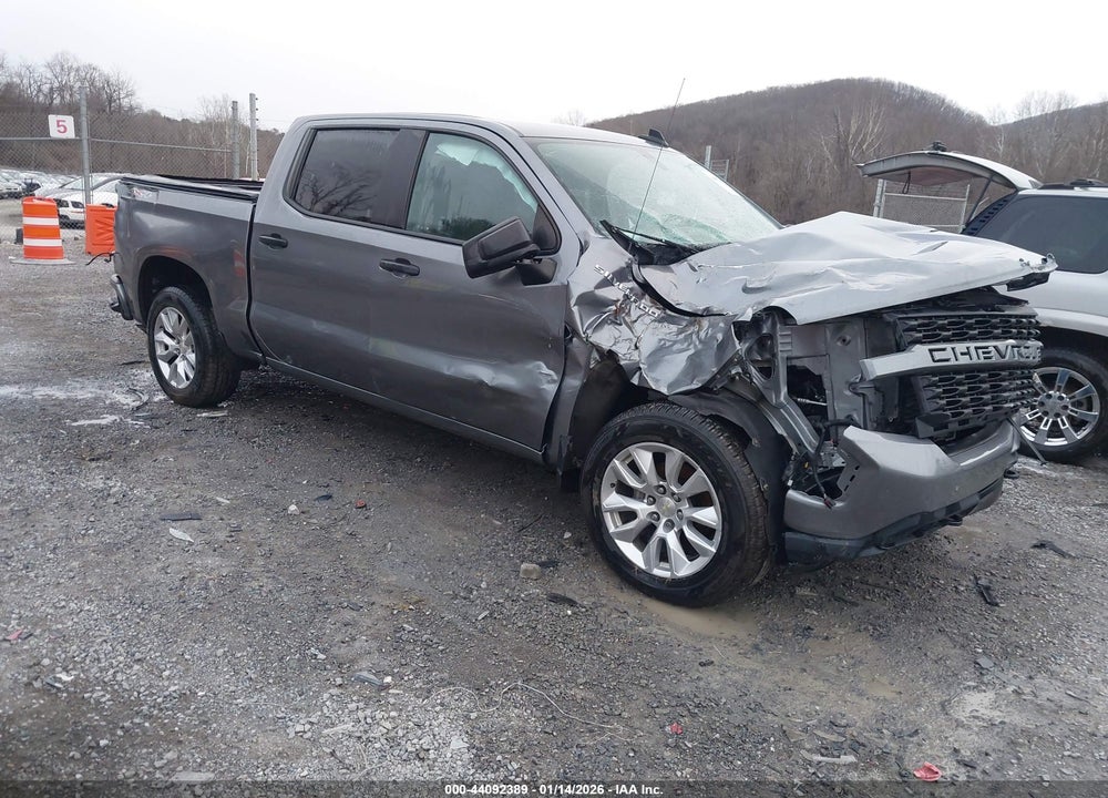 2020 CHEVROLET SILVERADO 1500 4WD  SHORT BED CUSTOM VIN: 1GCPYBEK3LZ191443