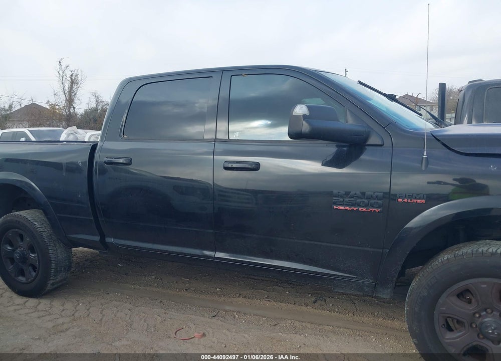 2016 RAM 2500 LAIE VIN: 3C6UR5FJXGG115223