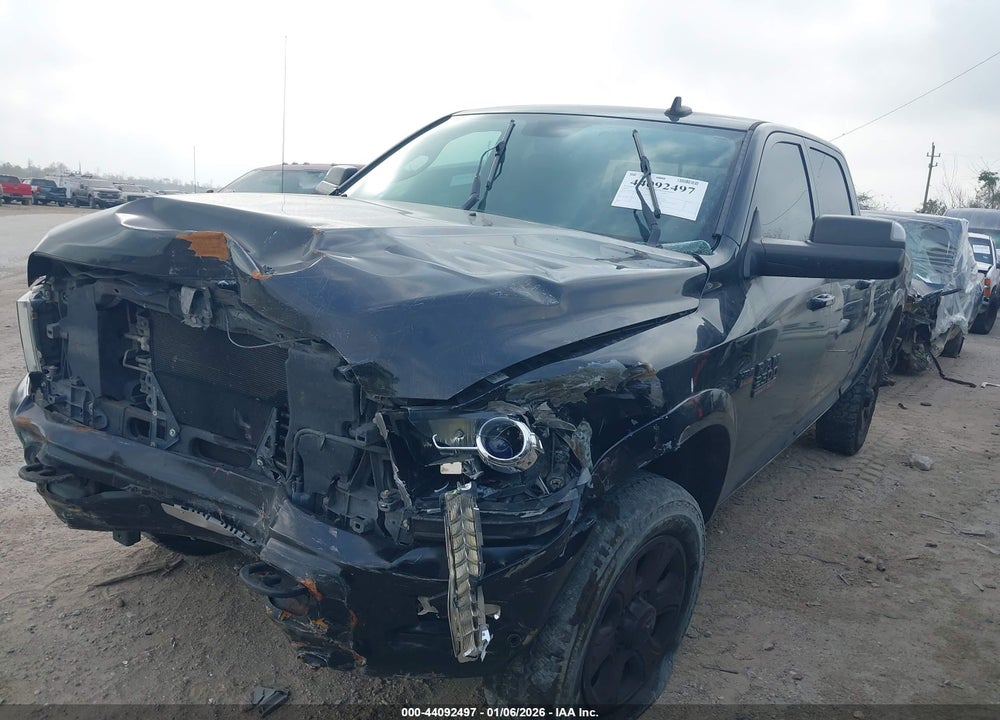 2016 RAM 2500 LAIE VIN: 3C6UR5FJXGG115223