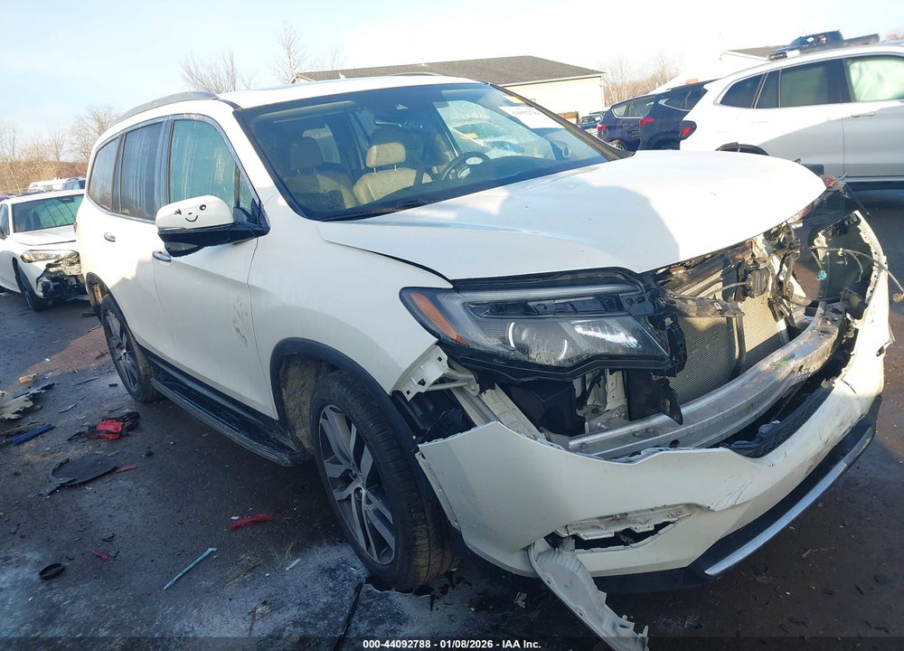 2016 HONDA PILOT TOURING VIN: 5FNYF6H96GB030266